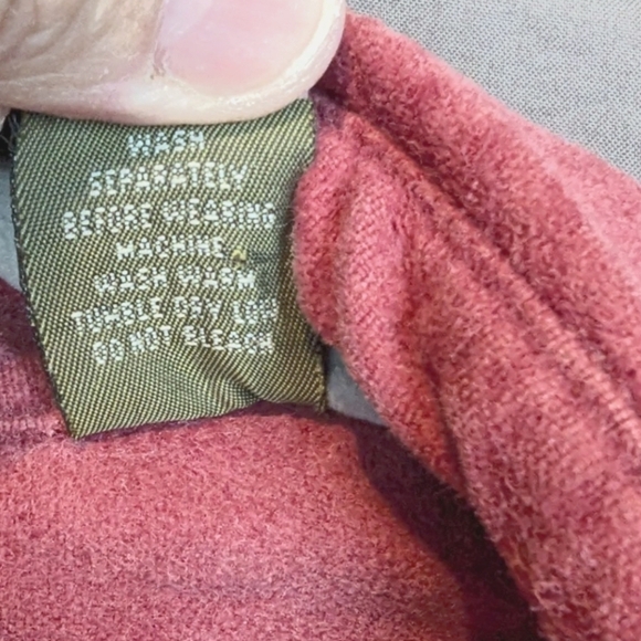 M. Fine & Sons medium button down shirt in soft red/mauve - Picture 9 of 12